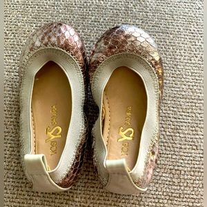 Leather shoes for girls, size 5